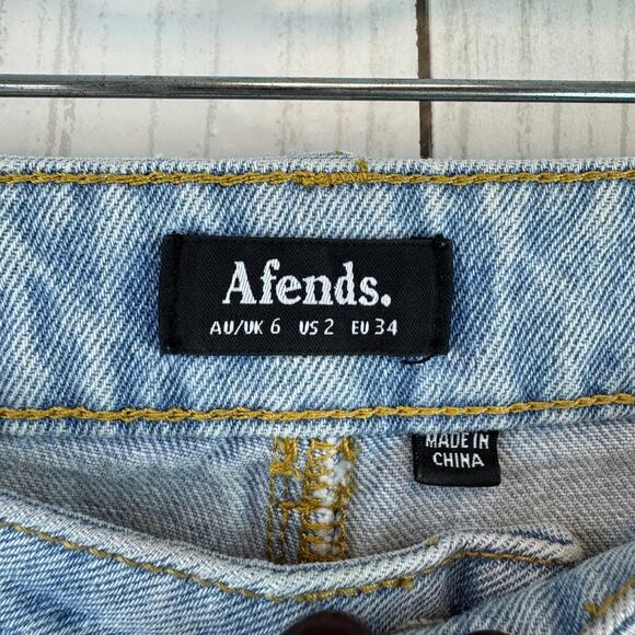 Afends Light Wash Cotton Denim High Rise Mom Straight Cropped Leg Jeans Size 2 - Picture 4 of 15